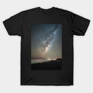 Galaxy Milky Way Photograph of its Full Beaty From The Shore of New Zealand T-Shirt